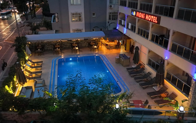 Moni Hotel