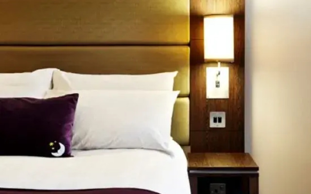 Premier Inn  Bristol Sidcot (A38)