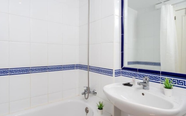 Apartment - 2 Bedrooms with Pool, WiFi and Sea views - 107889