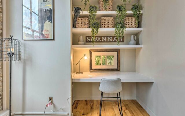 Bright Savannah Loft in Historic District!