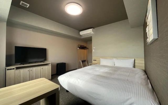 Hotel Route-Inn Suzaka