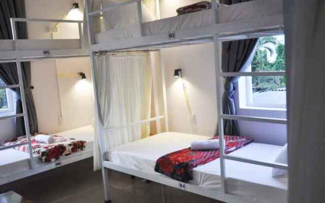 Bon Ami Hostel