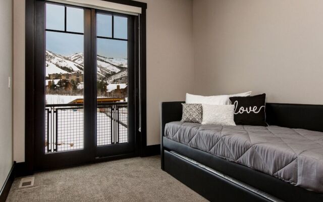 3815 Blackstone Drive Townhome by RedAwning