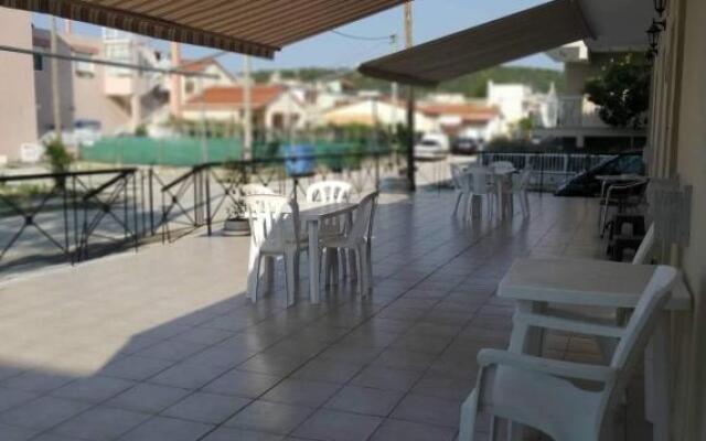 Ammos Apartments