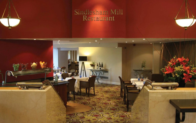 Best Western Plus Moat House Reading