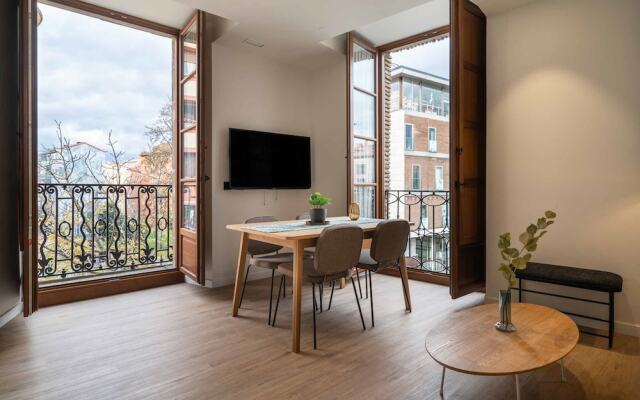 limehome Vitoria Palacio Álava-Velasco