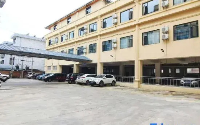 Huangguan Hotel