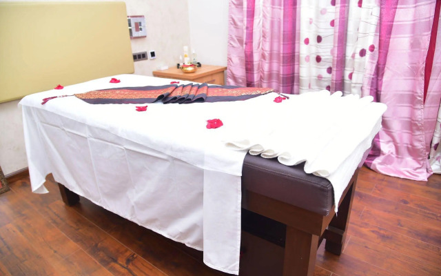 Ramee Strand Inn Hotel