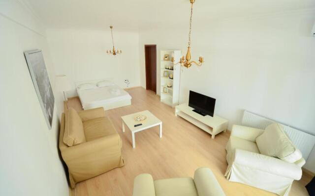 Miralex 1 - Solid House Residence Mamaia