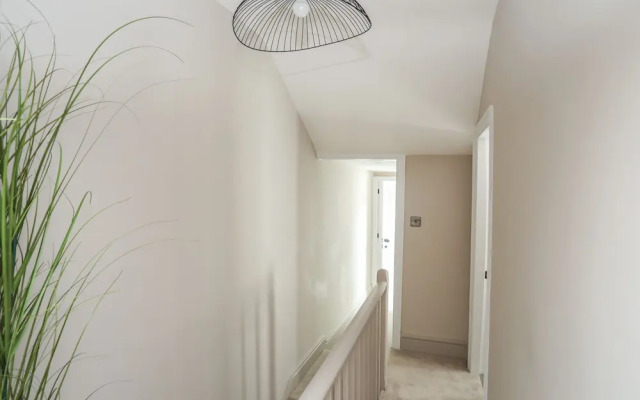 15 Rosemary Lane