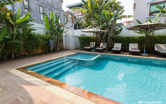 Apsara Centrepole Hotel