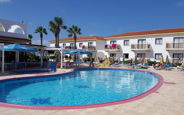 Cosmelenia Hotel Apartments