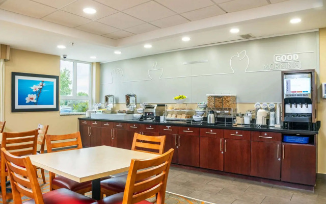 Comfort Inn & Suites