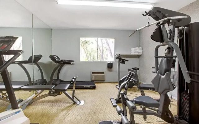 Travelodge Hotel at LAX