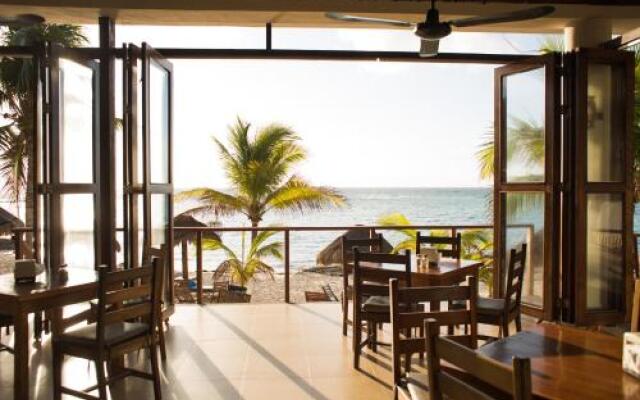 Paamul Hotel & Cabañas