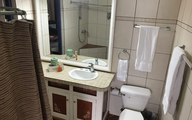 Club Arias Bed & Breakfast