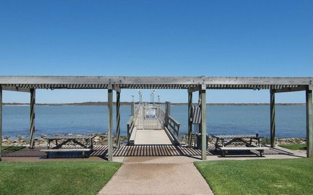 Channelview 103