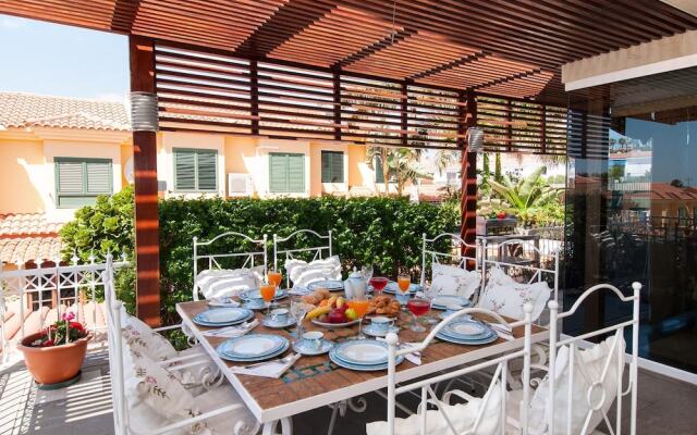 Superb Villa In Sonnenland For 12 Pers