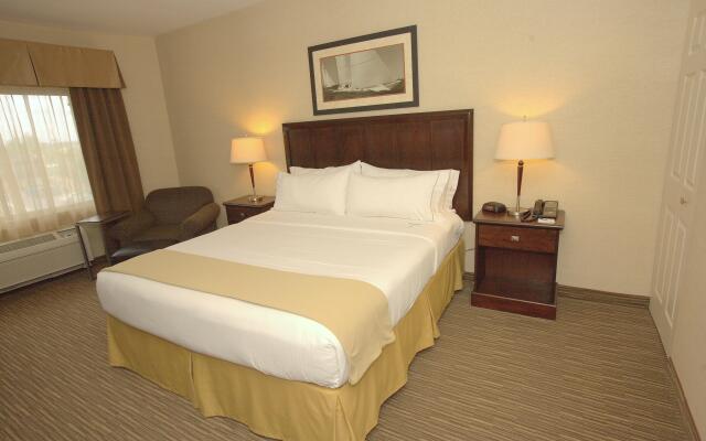 Holiday Inn Express San Diego South - Chula Vista, an IHG Hotel