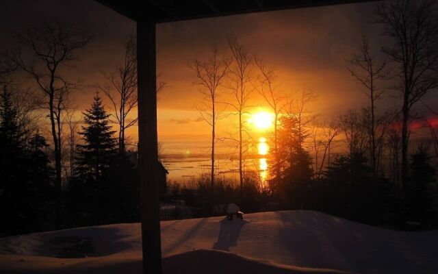 Chalet L'officier-1, spa et vue sur le Fleuve