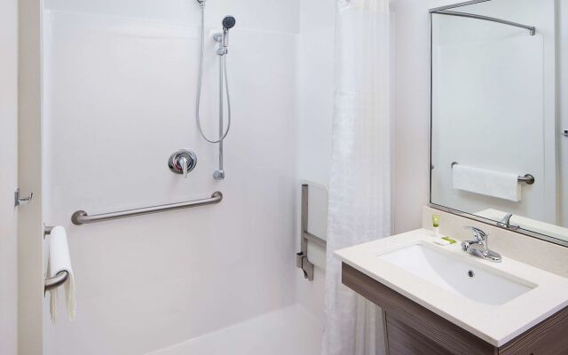 WoodSpring Suites Seattle Everett