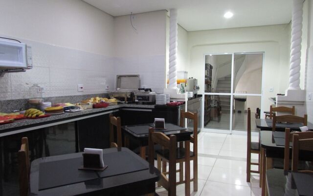 Hotel Minho - Próximo a 25 de Março, Brás e Bom Retiro