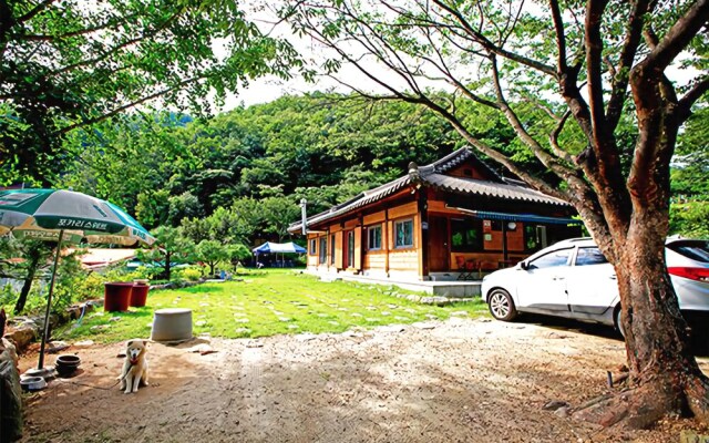 Gapyeong Yujeong Sanbang Pension