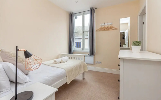 Worcester City Centre Apartment - 2 Bedrooms