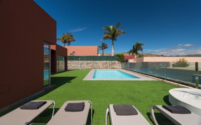 Par 4 Villa 20 GTCar