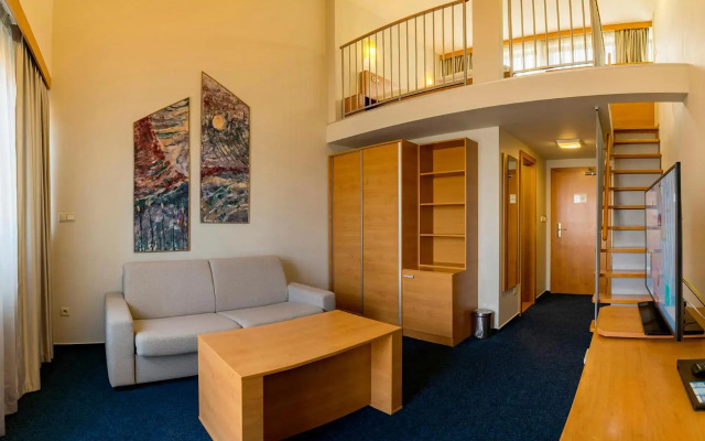 Hotel AquaCity Seasons