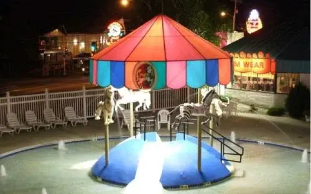 Carousel Inn & Suites