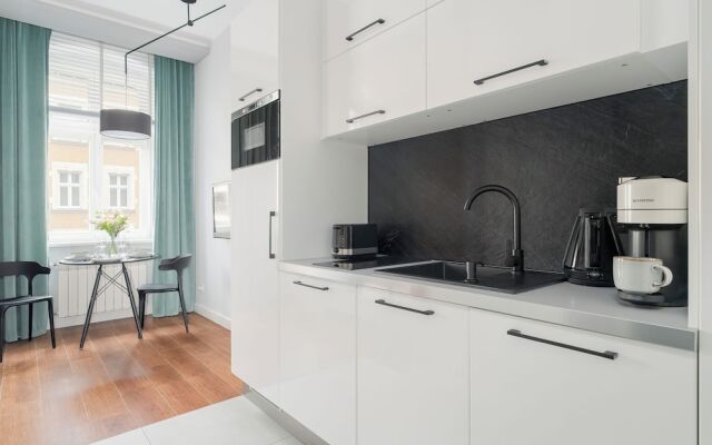 Kwiatowa Modern Studio Poznań by Renters
