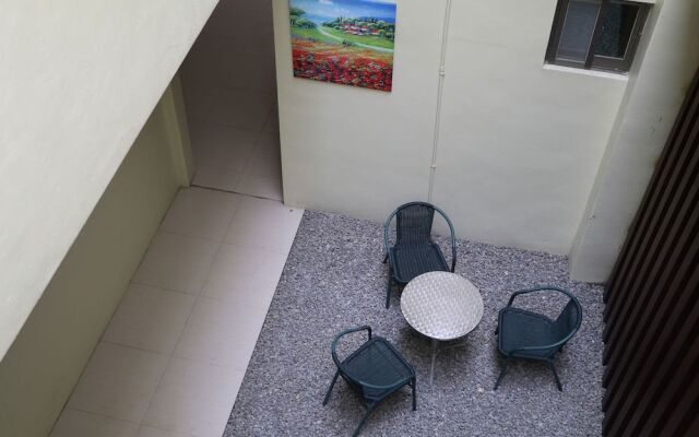 HeFeng B&B