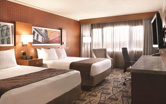 Radisson Hotel La Crosse