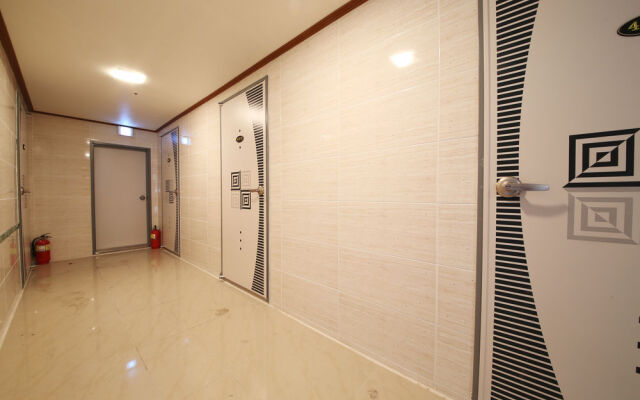 Myeongdong Hello Residence