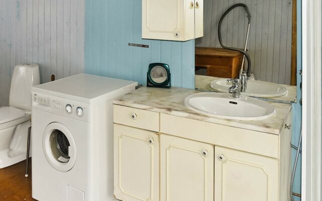 6 Person Holiday Home in Fevåg