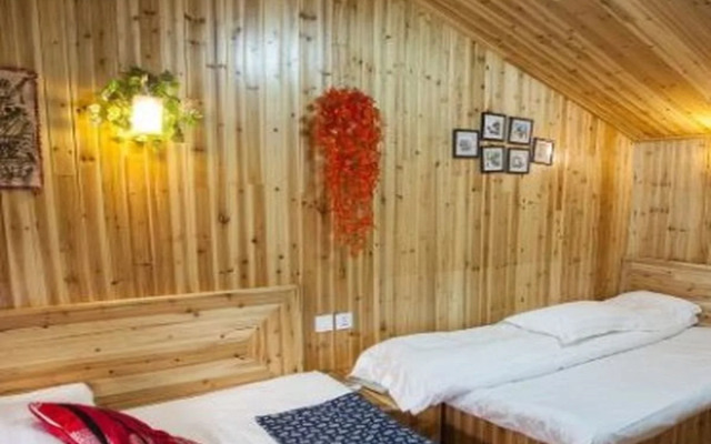 Wuzhen Helan Bridge Inn