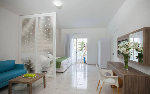 Princessa Vera Hotel Apartments