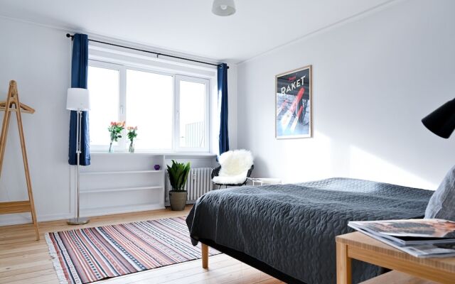 Modern 2-bedroom Apartment in the Family-friendly Suburbs of Copenhagen