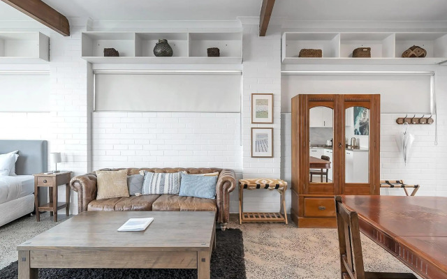 Cliffside: Bondi Beach