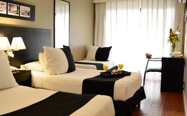 Pocitos Plaza Hotel - Image 6