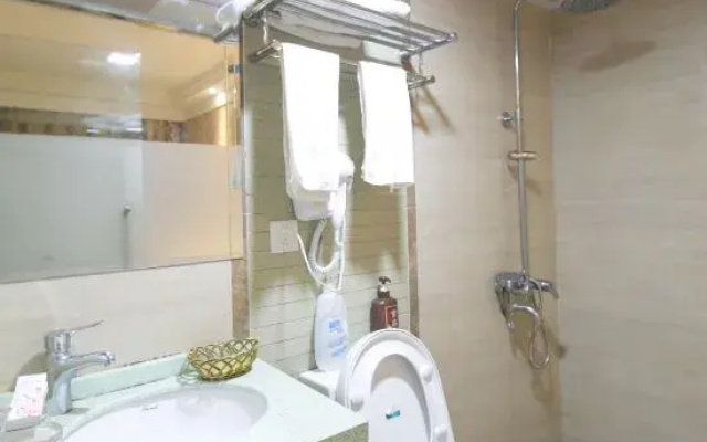 Q+ Jiuhuashan Hongyunlou Grand Hotel