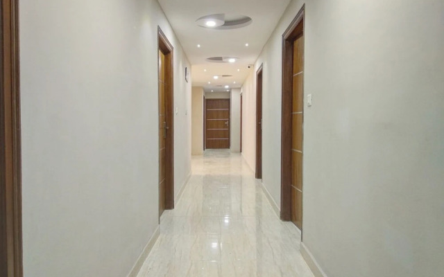 OYO 10521 GCK Suites