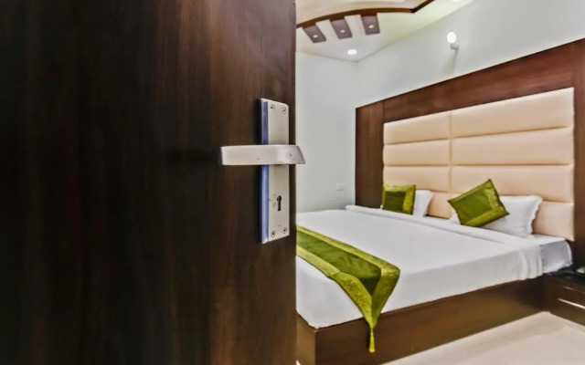 Treebo Resto- Near Lucknow Railway Station