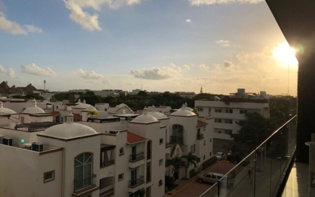 Menesse City Condo 1409