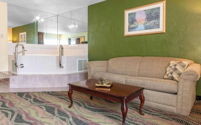 Ramada Conference Center Of Logansport
