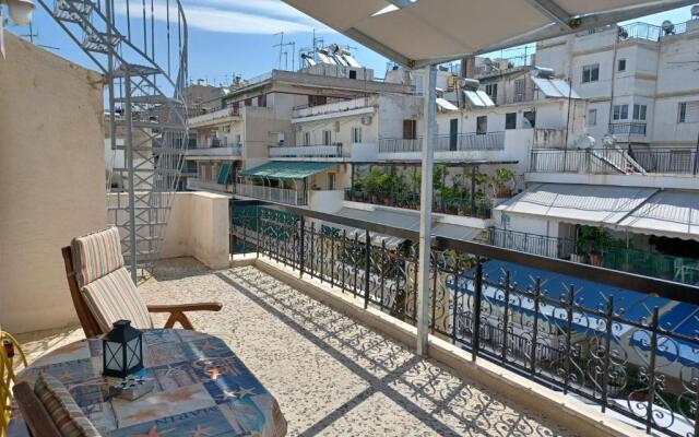 Rooftop Studio Marina Zeas