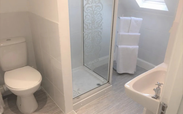 Summer Breeze Guest House