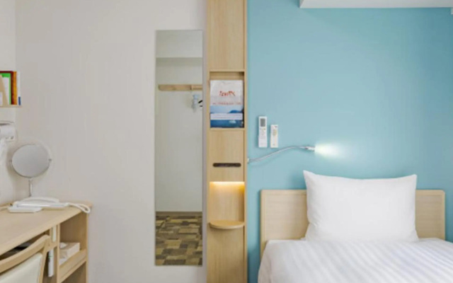 Toyoko Inn Osaka Bentencho – Guest Rooms – Osaka