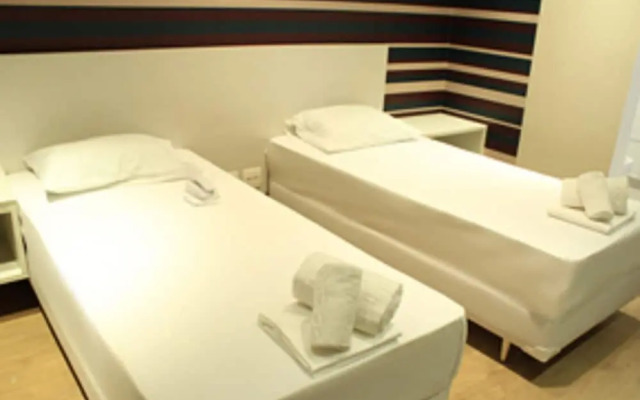 Flex Inn Hotel - Adults Only